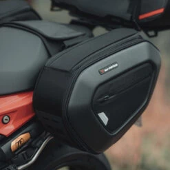 Juego De Alforjas PRO BLAZE H Y Soportes Kawasaki Z-Ninja 1000SX 20- -Accesorios De Moto Ventas bchta0174031500b 1 bl